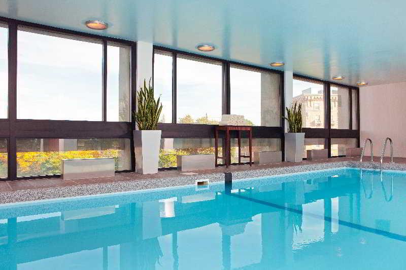 Four Points By Sheraton Boston Ньютон Екстер'єр фото
