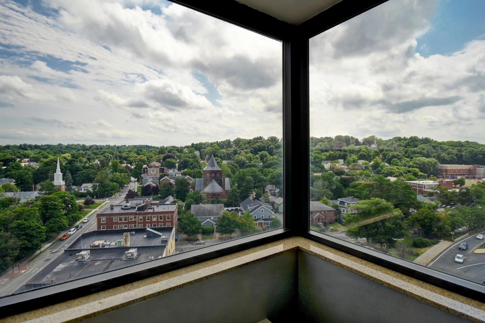 Four Points By Sheraton Boston Ньютон Екстер'єр фото