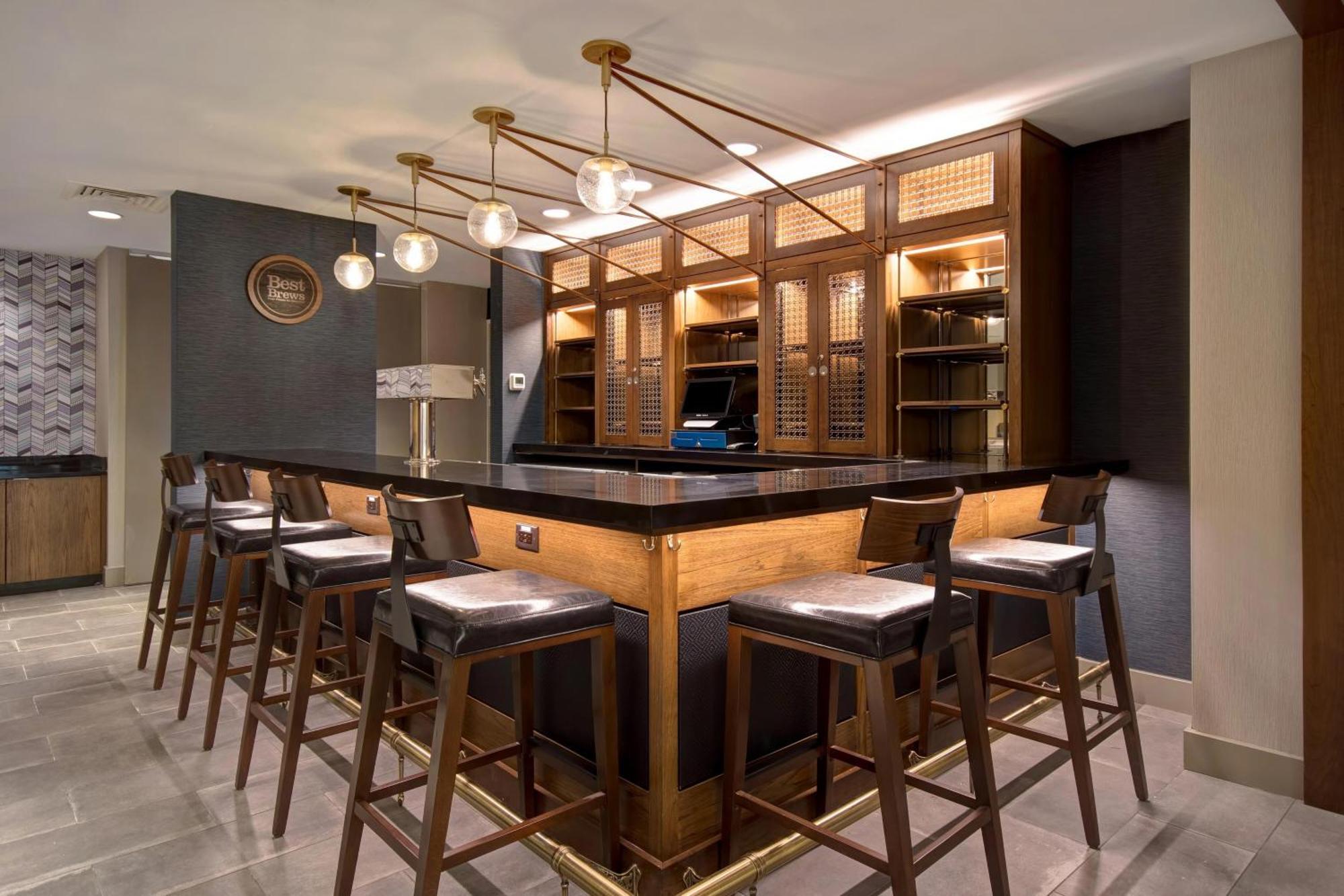 Four Points By Sheraton Boston Ньютон Екстер'єр фото