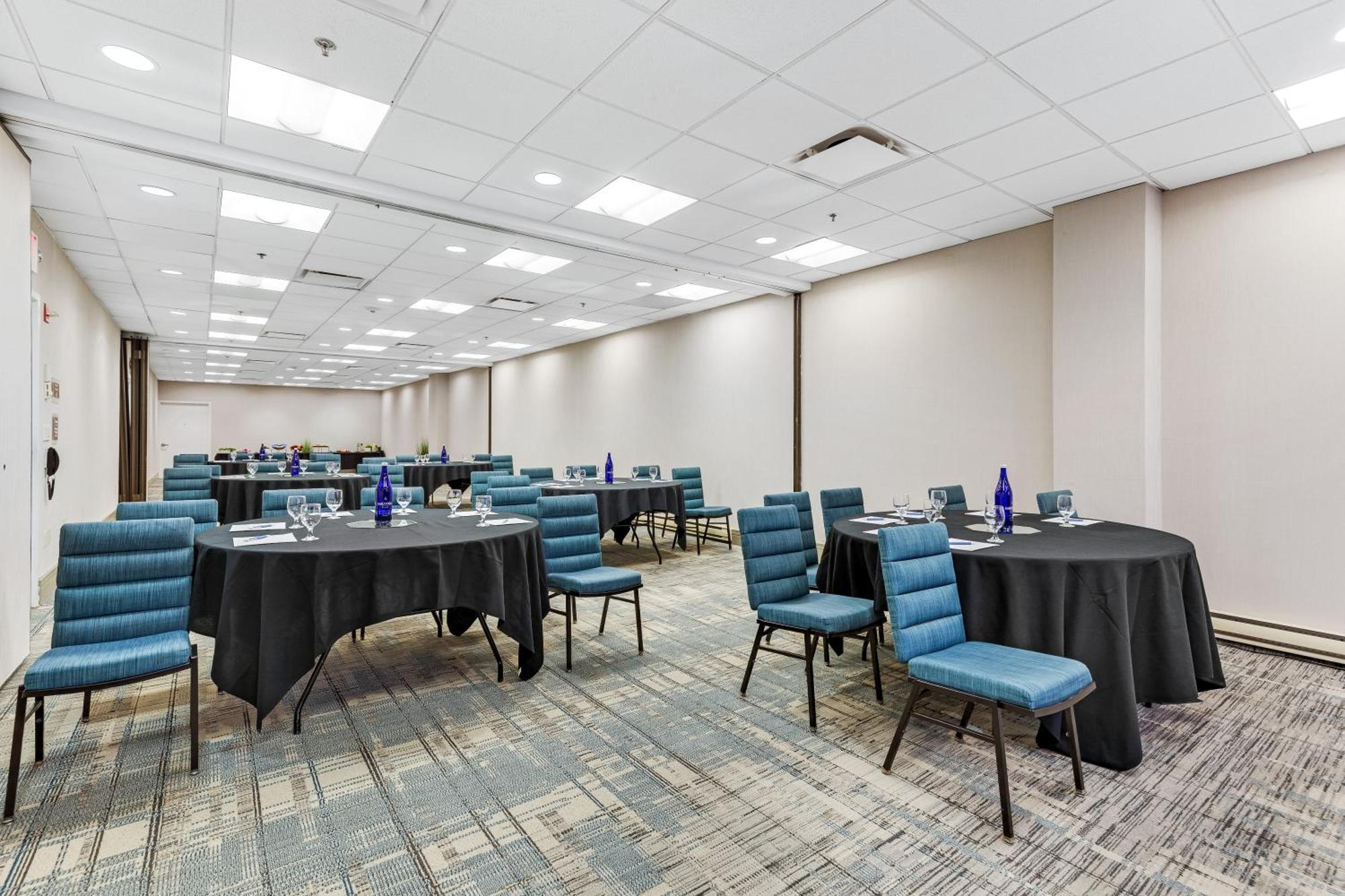 Four Points By Sheraton Boston Ньютон Екстер'єр фото
