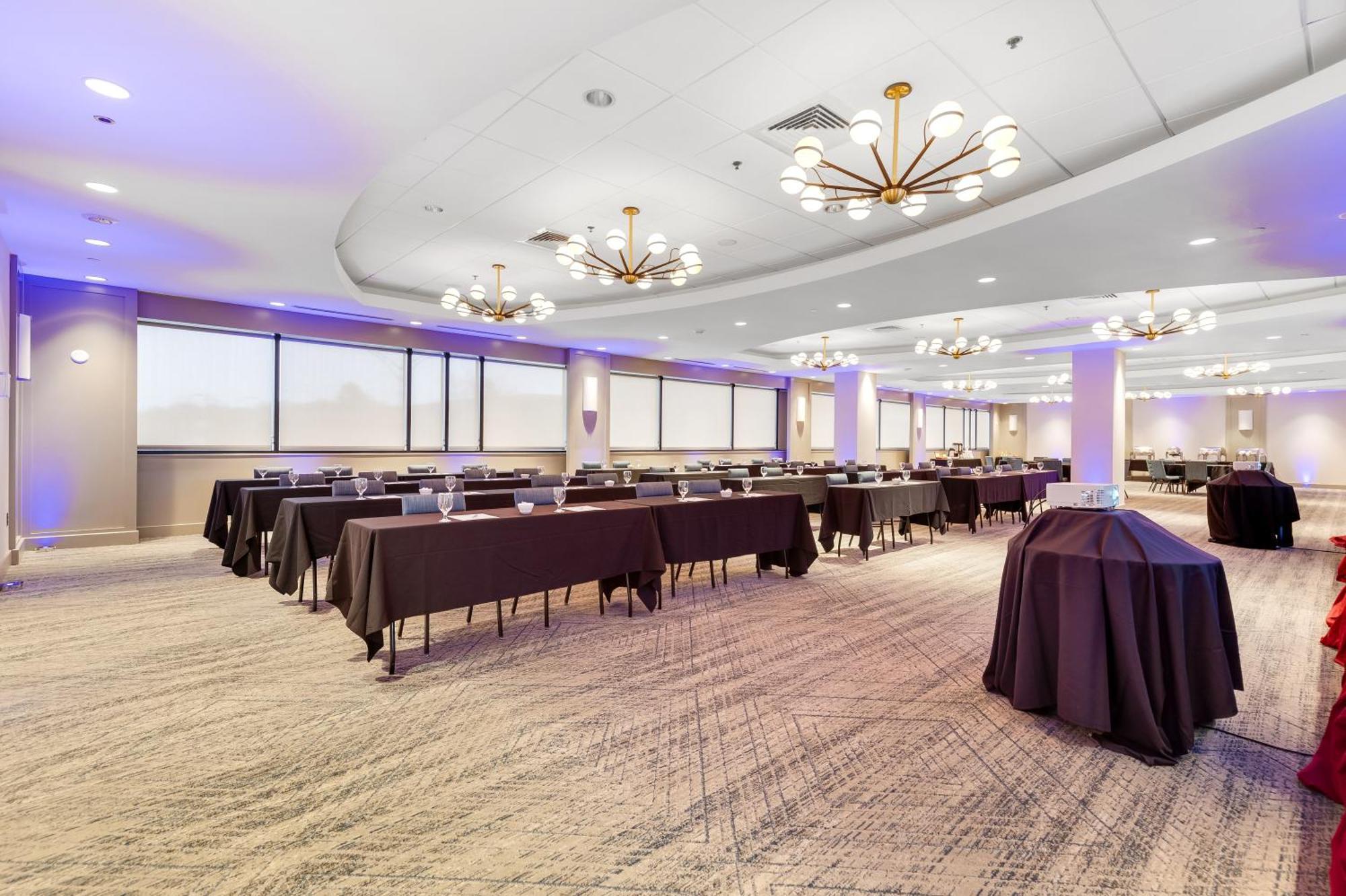 Four Points By Sheraton Boston Ньютон Екстер'єр фото