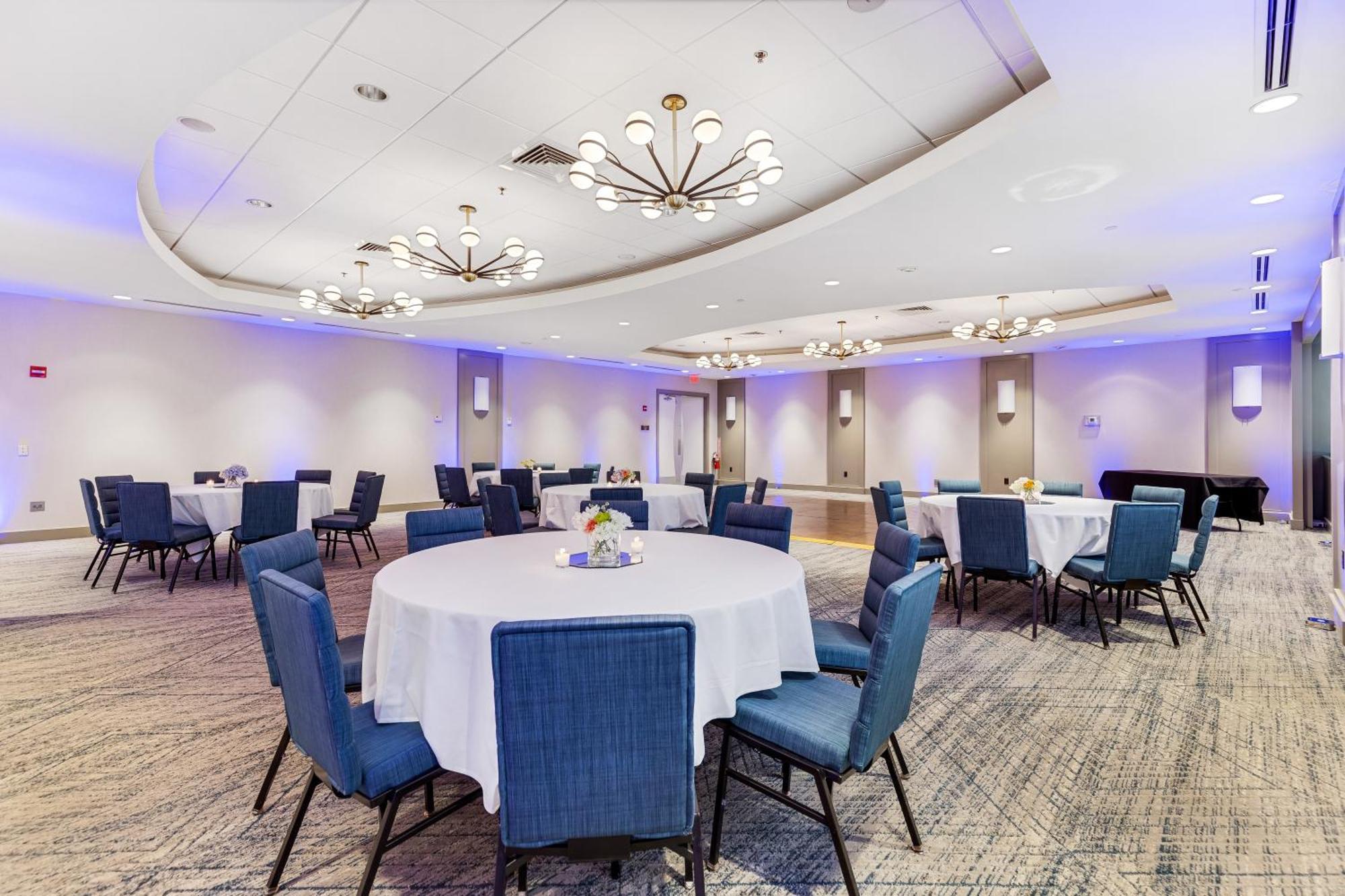 Four Points By Sheraton Boston Ньютон Екстер'єр фото